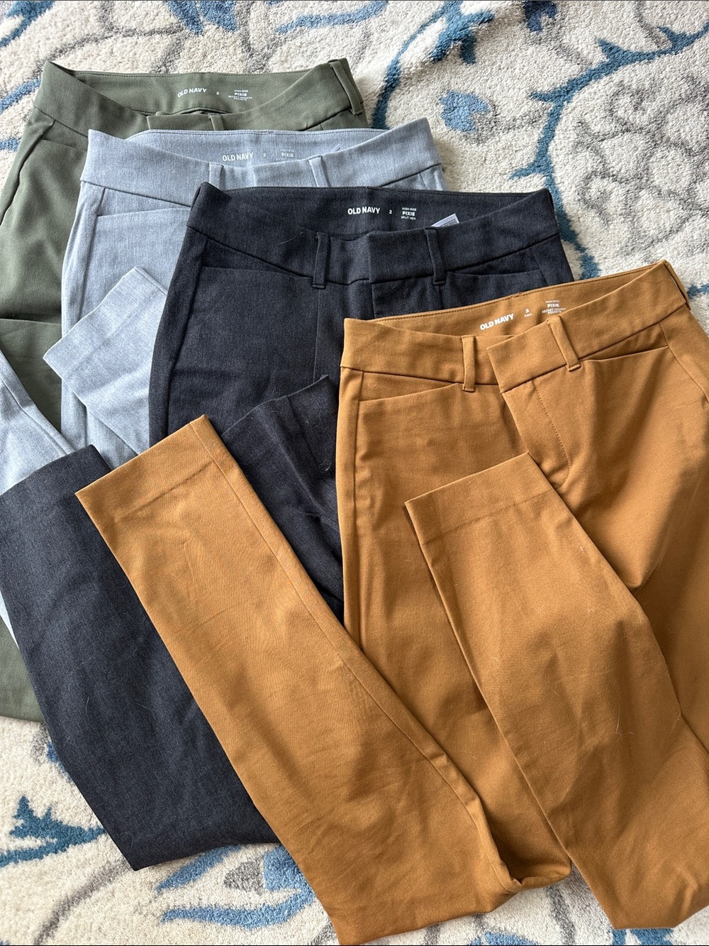 Old Navy pixie pants bundle